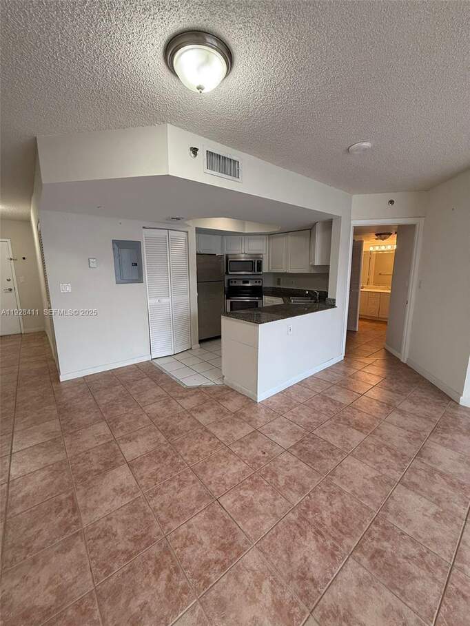 1 Bedroom Apartment/Flat's Image 3