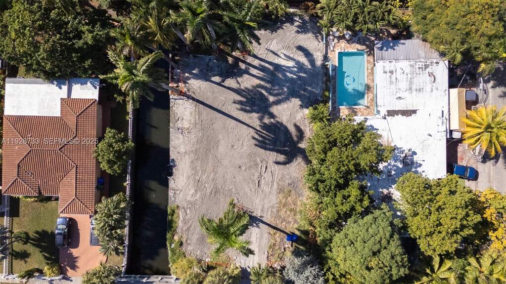 Land/Vacant Land's Image 5