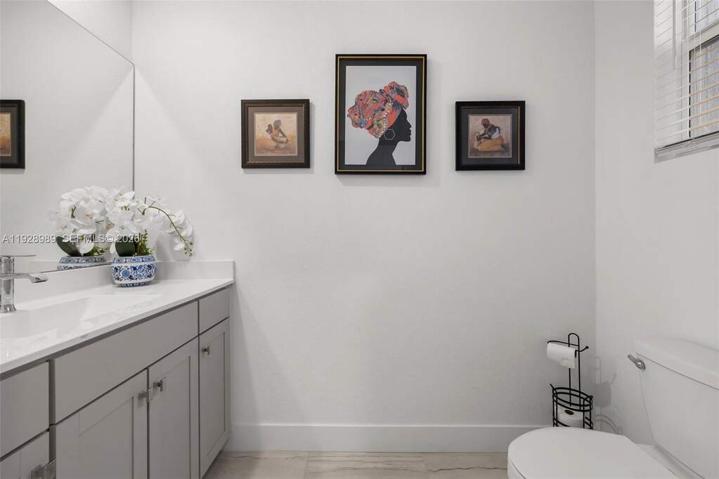 3 Bedroom Villa/Townhouse's Image 3