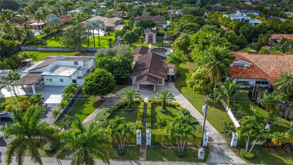 4 Bedroom Single Family Home/House's Image 4