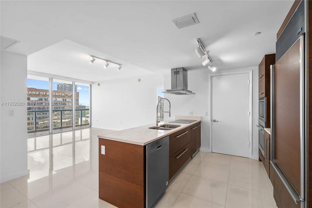 2 Bedroom Apartment/Flat's Image 7