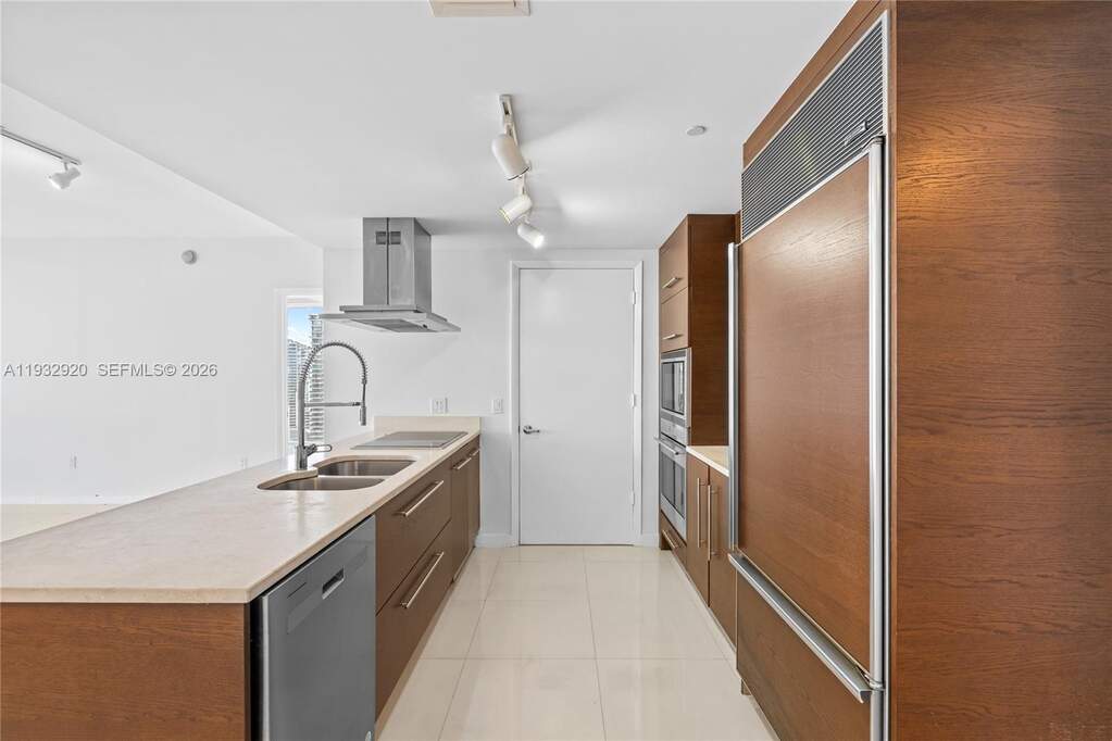 2 Bedroom Apartment/Flat's Image 8