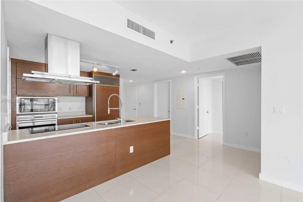 2 Bedroom Apartment/Flat's Image 12