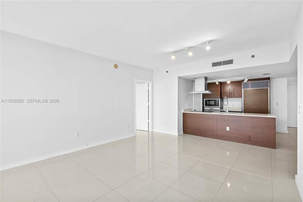 2 Bedroom Apartment/Flat's Image 13