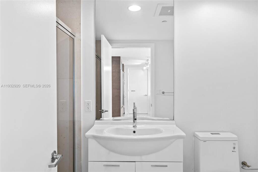2 Bedroom Apartment/Flat's Image 38