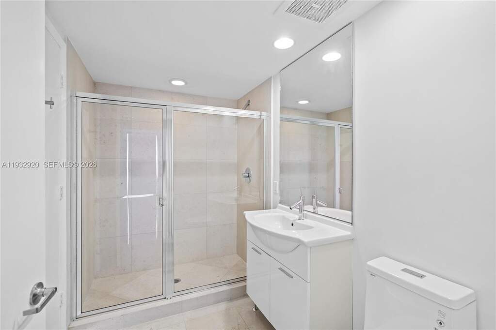 2 Bedroom Apartment/Flat's Image 39