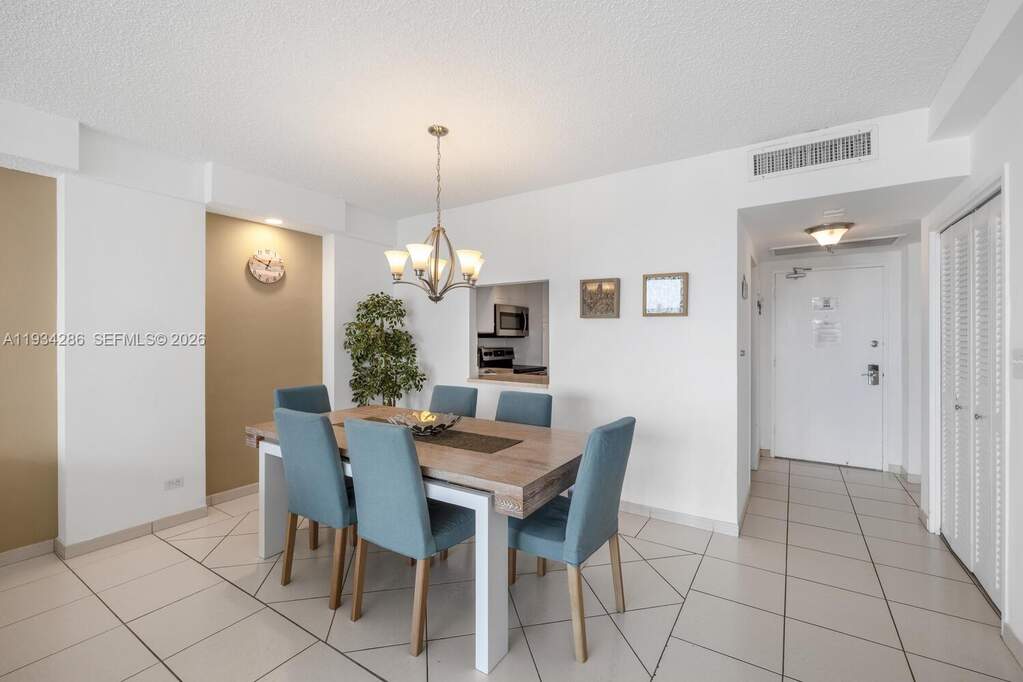 1 Bedroom Apartment/Flat's Image 14