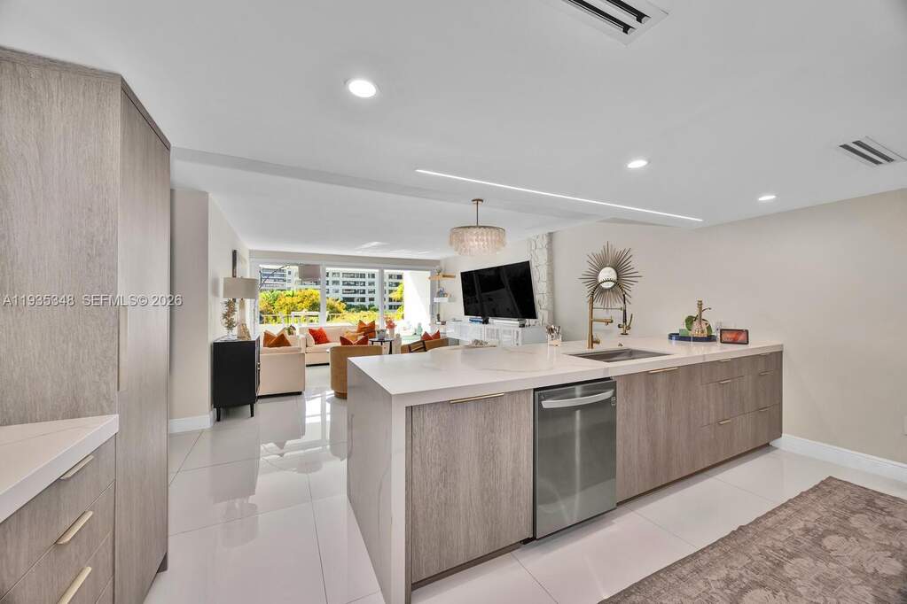 2 Bedroom Apartment/Flat's Image 10