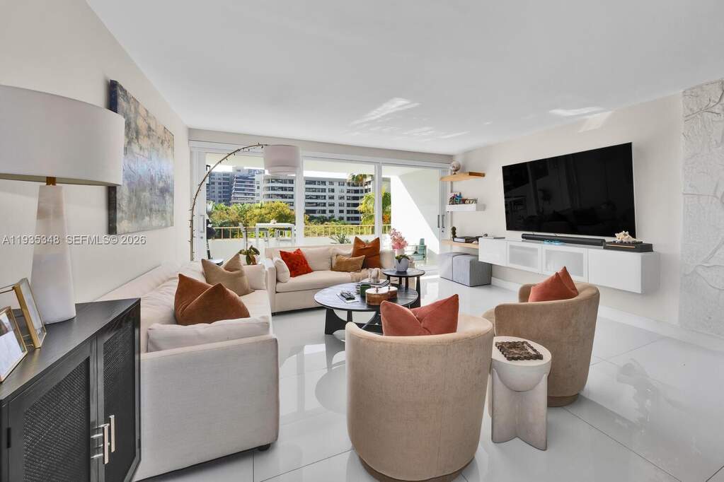 2 Bedroom Apartment/Flat's Image 3