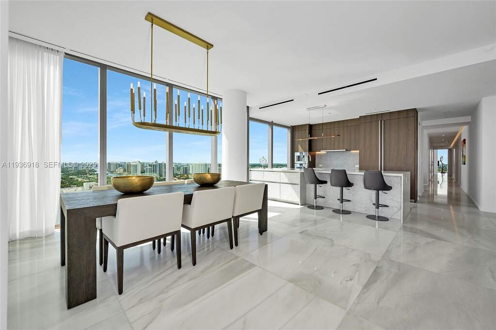 3 Bedroom Apartment/Flat's Image 7
