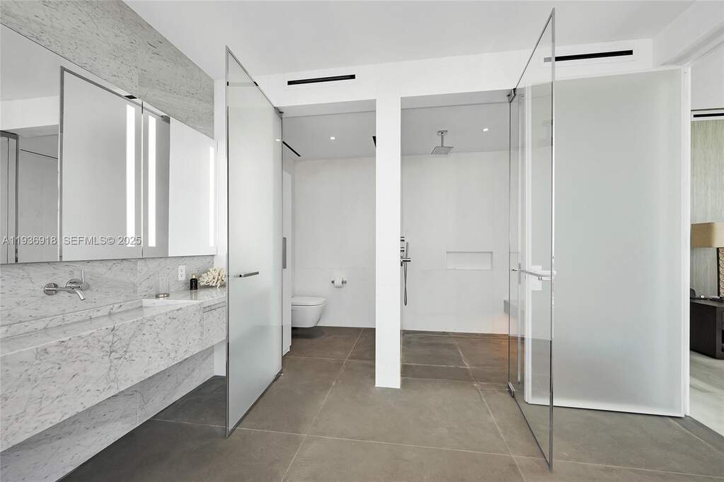 3 Bedroom Apartment/Flat's Image 34