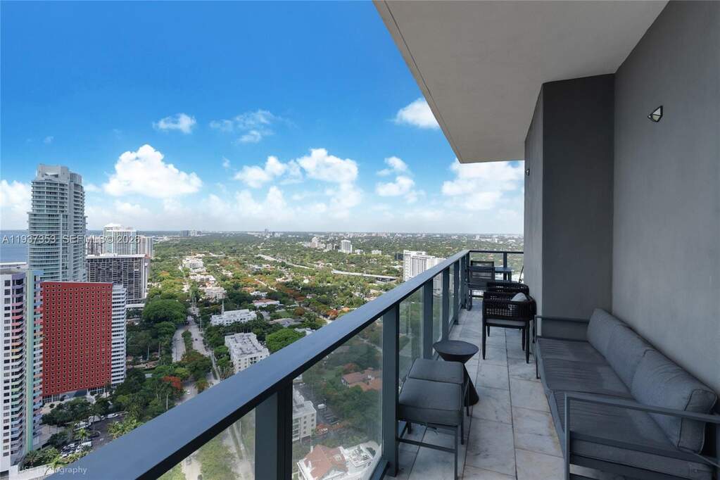 2 Bedroom Apartment/Flat's Image 4