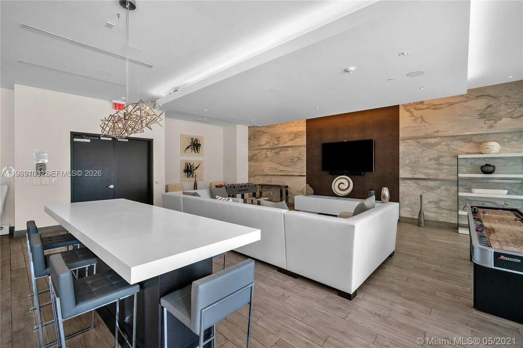 1 Bedroom Apartment/Flat's Image 11