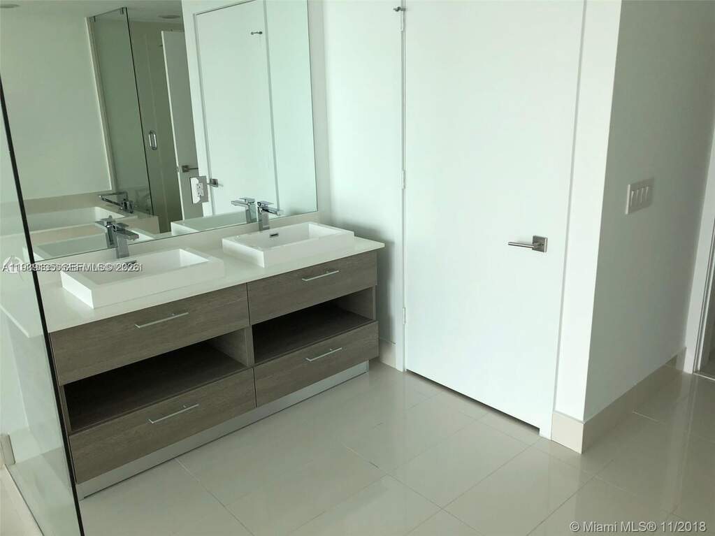 2 Bedroom Apartment/Flat's Image 8
