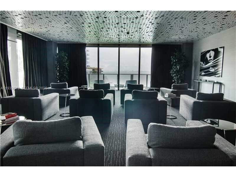 2 Bedroom Apartment/Flat's Image 15