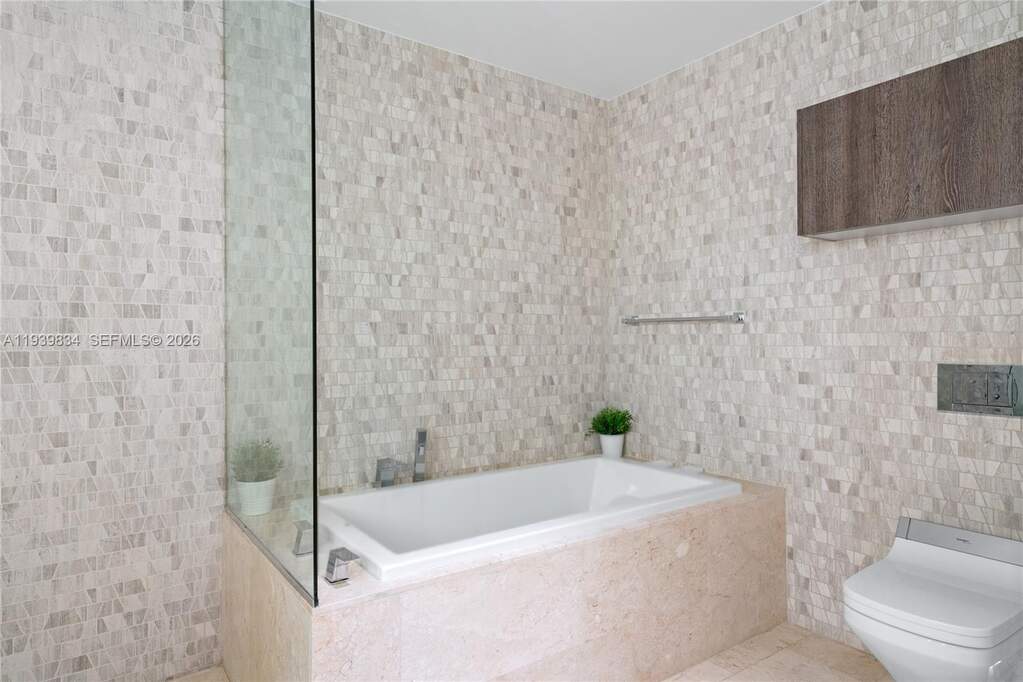 2 Bedroom Apartment/Flat's Image 9