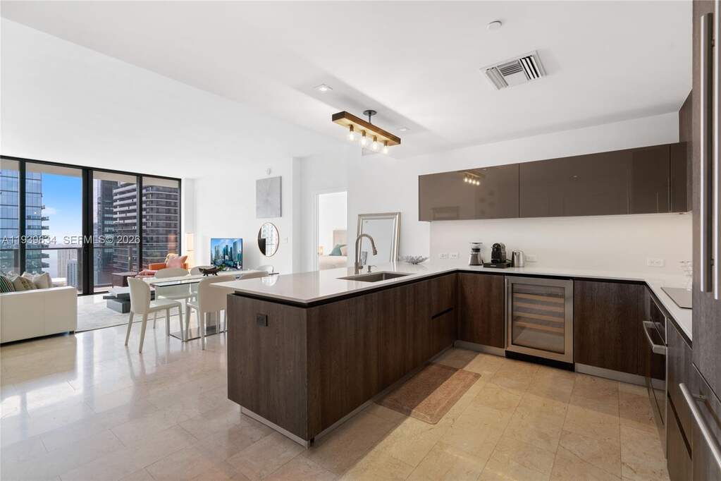 2 Bedroom Apartment/Flat's Image 4