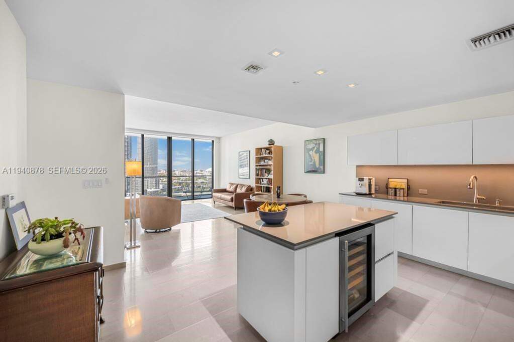 2 Bedroom Apartment/Flat's Image 4
