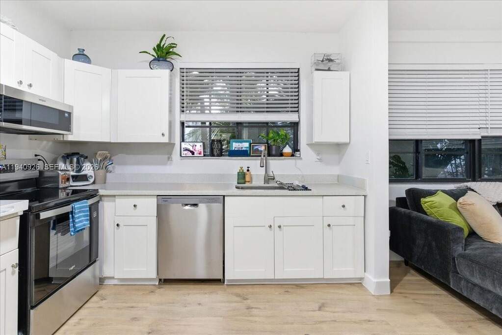 8 Bedroom Multi Unit's Image 4