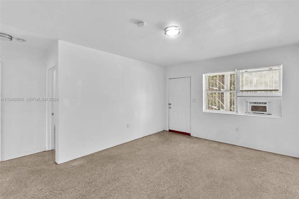 4 Bedroom Multi Unit's Image 4