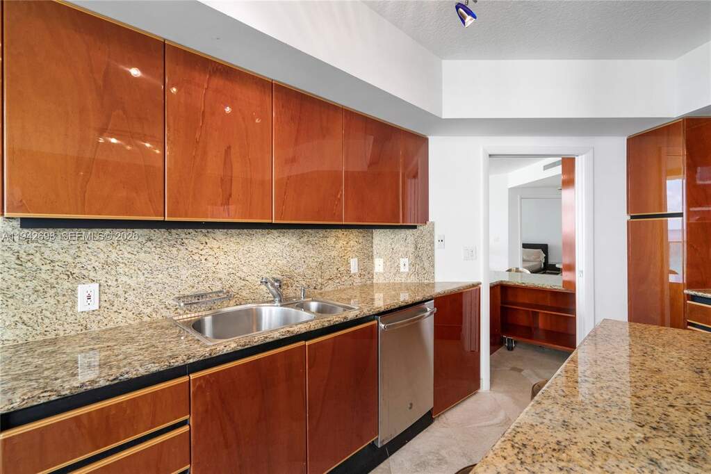 3 Bedroom Apartment/Flat's Image 74