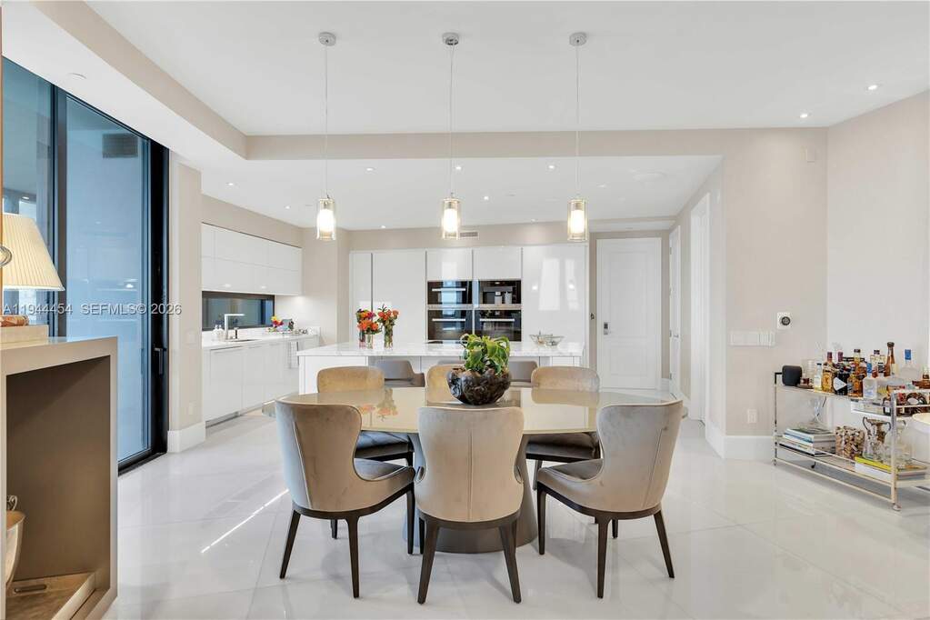4 Bedroom Apartment/Flat's Image 7