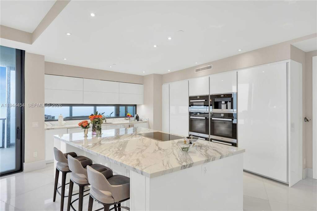 4 Bedroom Apartment/Flat's Image 8
