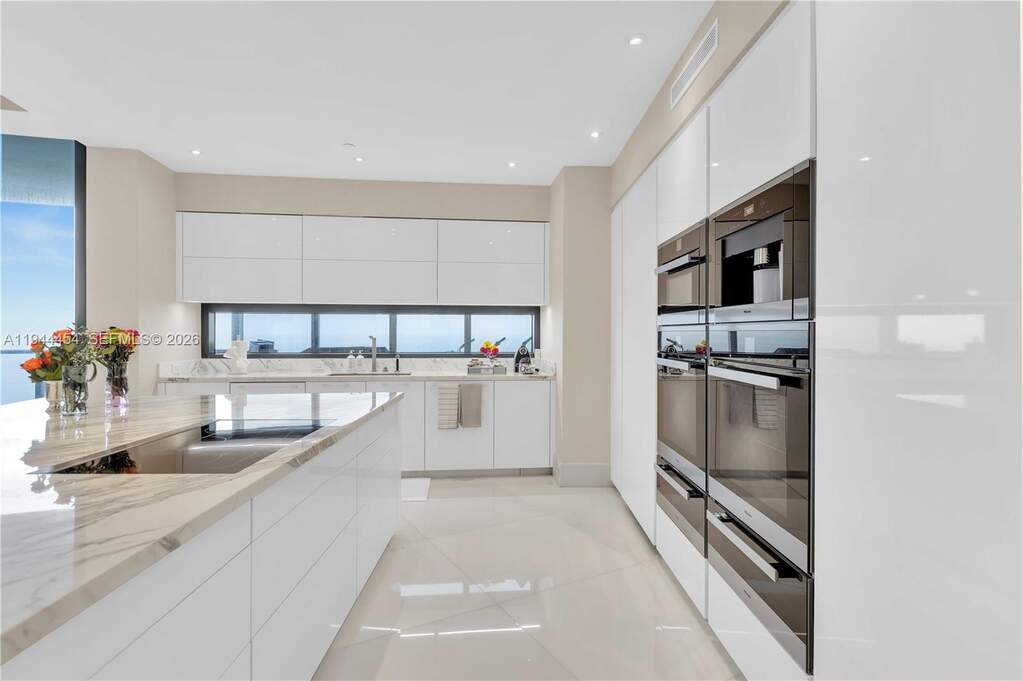 4 Bedroom Apartment/Flat's Image 9