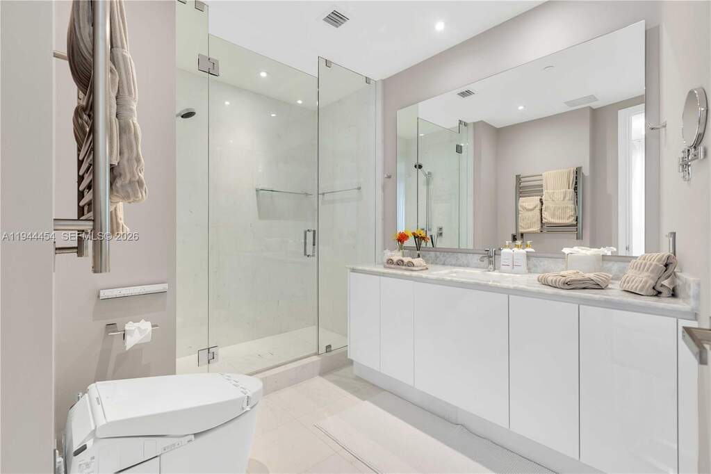 4 Bedroom Apartment/Flat's Image 35