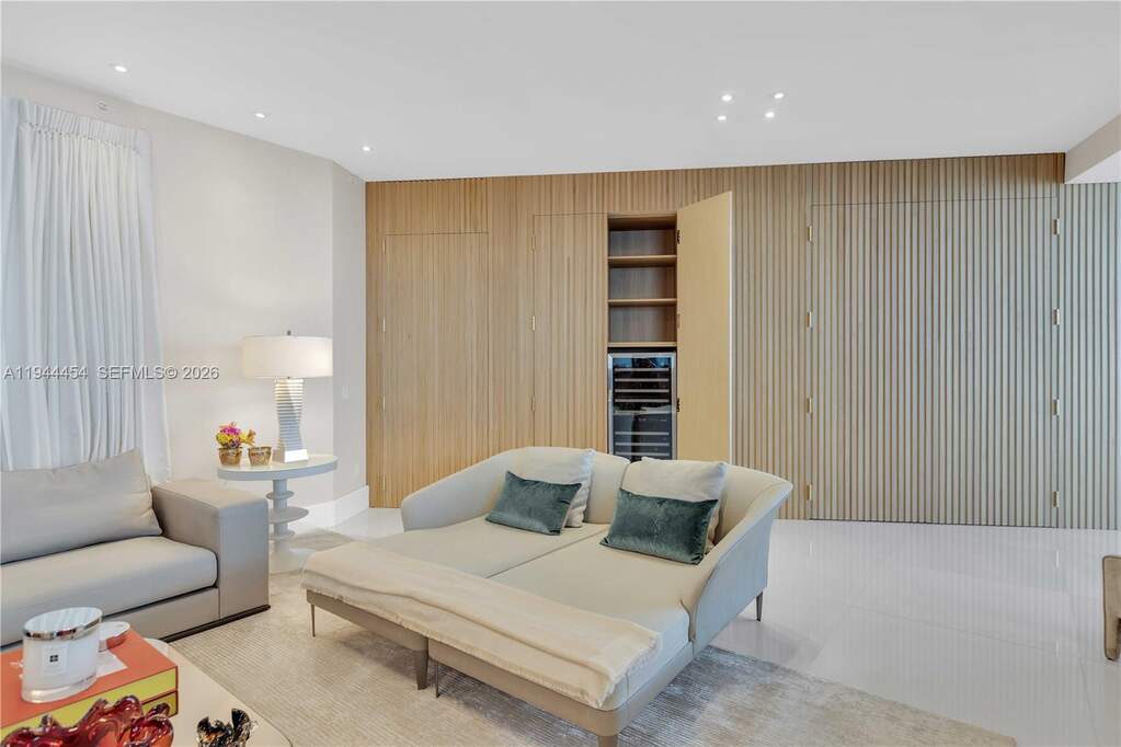 4 Bedroom Apartment/Flat's Image 6