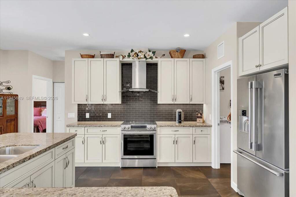 4 Bedroom Single Family Home/House's Image 11