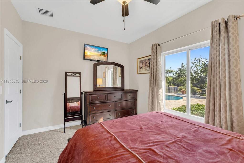 4 Bedroom Single Family Home/House's Image 18