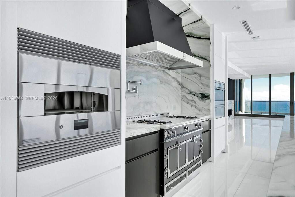 5 Bedroom Apartment/Flat's Image 14