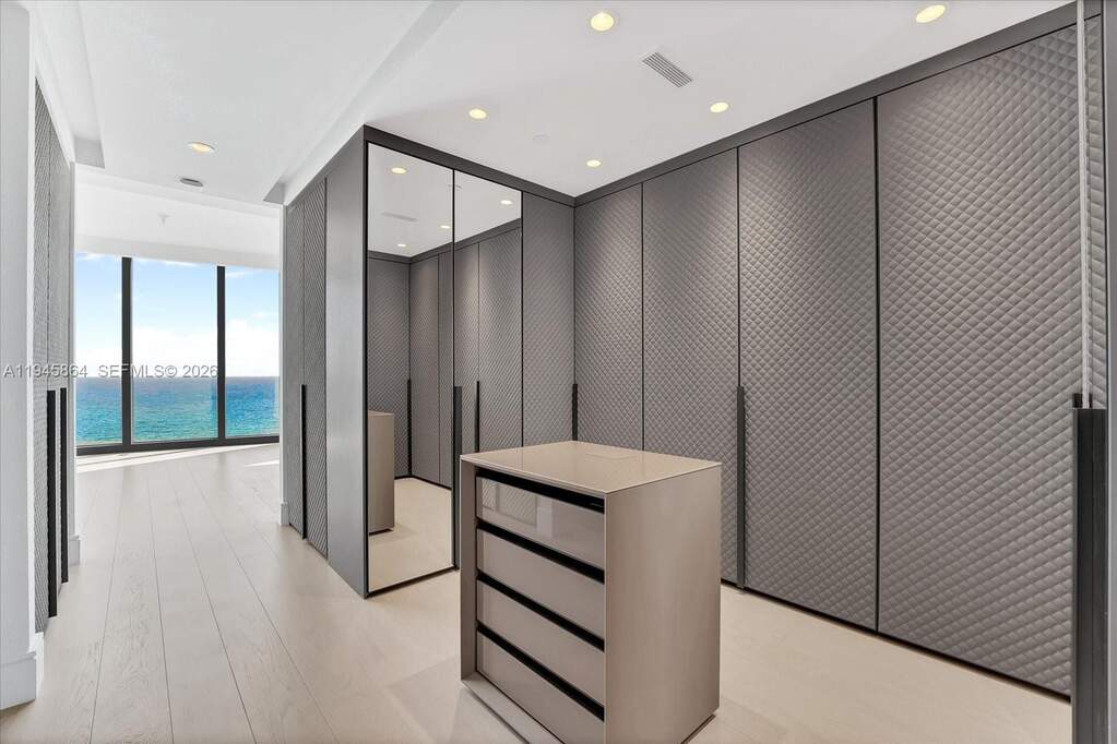 5 Bedroom Apartment/Flat's Image 15