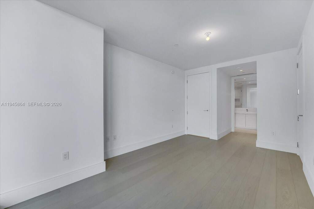 5 Bedroom Apartment/Flat's Image 32