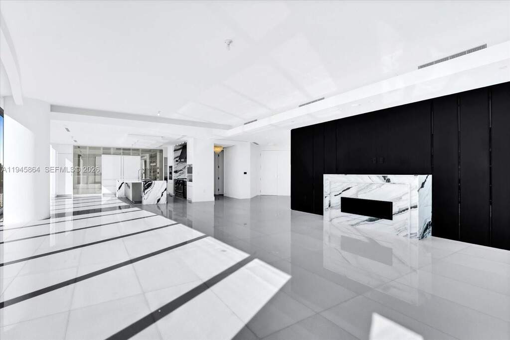 5 Bedroom Apartment/Flat's Image 4