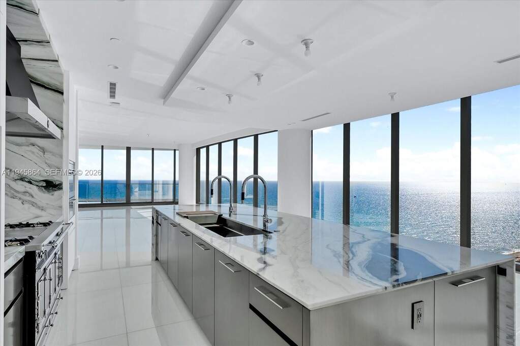 5 Bedroom Apartment/Flat's Image 6