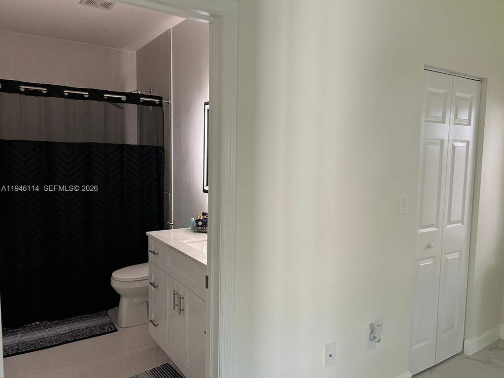 3 Bedroom Single Family Home/House's Image 22