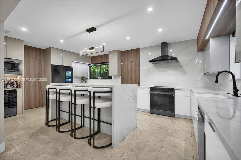 3 Bedroom Single Family Home/House's Image 9