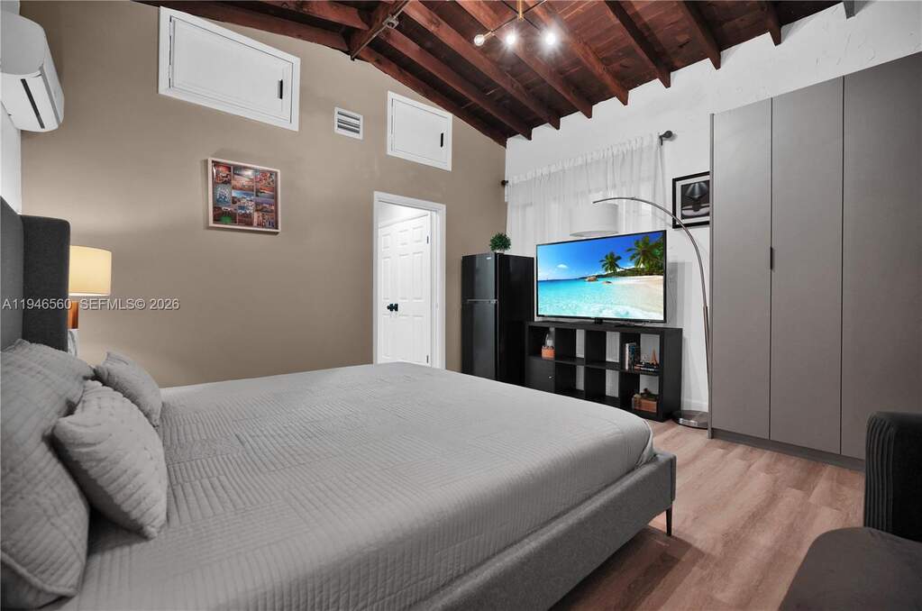 3 Bedroom Single Family Home/House's Image 25