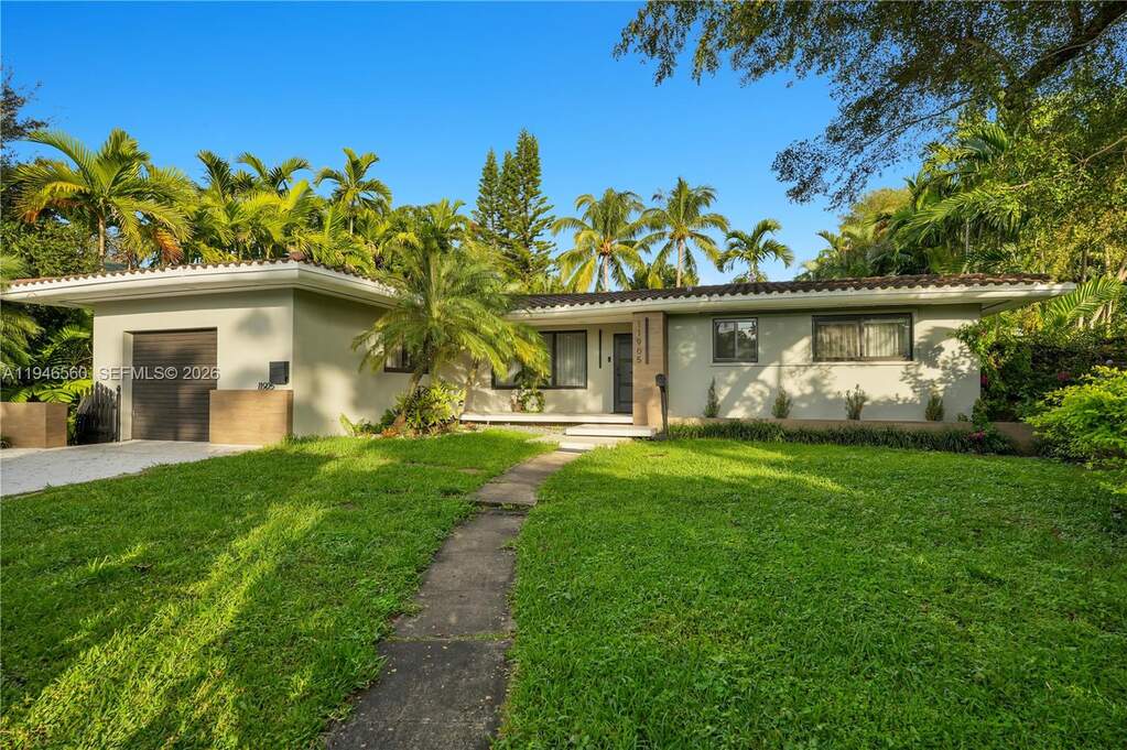 3 Bedroom Single Family Home/House's Image 34