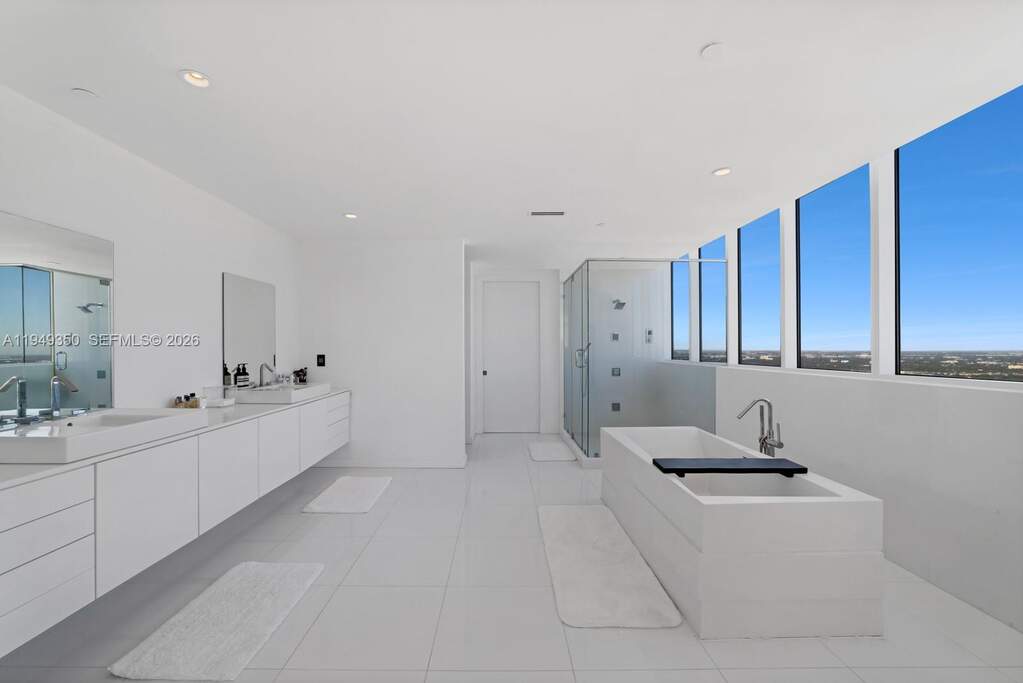 4 Bedroom Apartment/Flat's Image 16