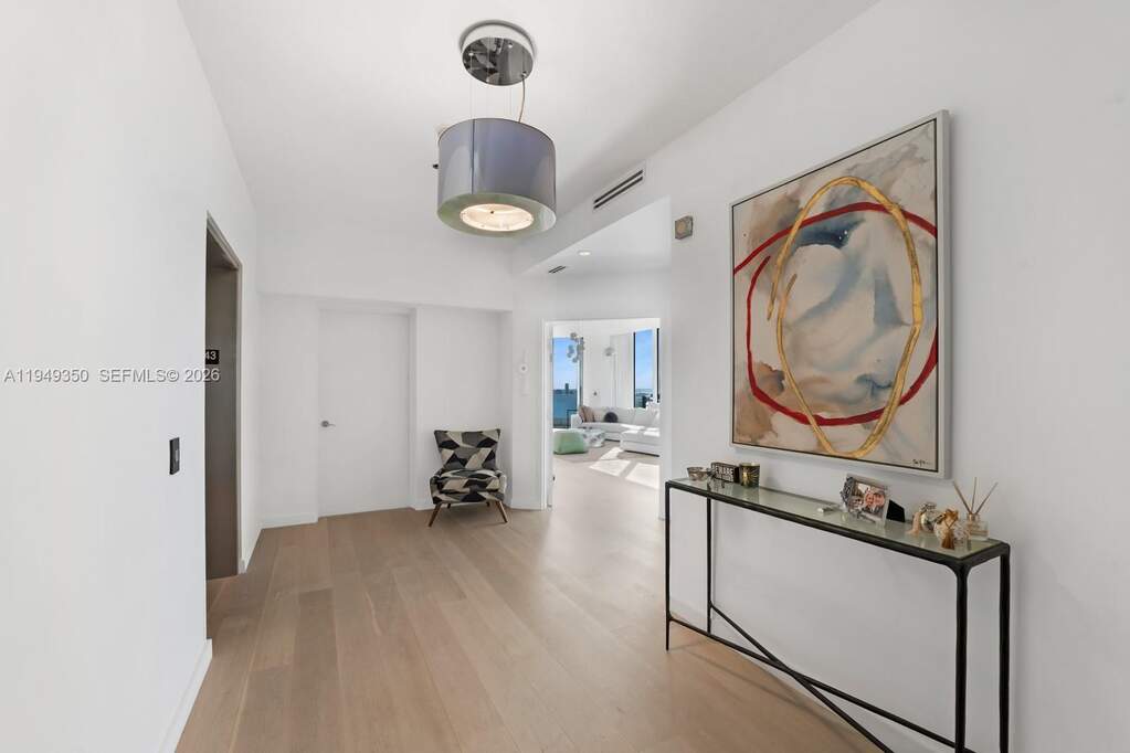 4 Bedroom Apartment/Flat's Image 3