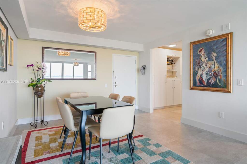 2 Bedroom Apartment/Flat's Image 4