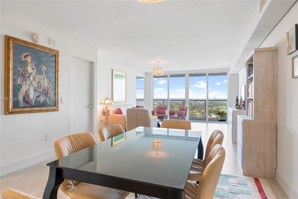 2 Bedroom Apartment/Flat's Image 5
