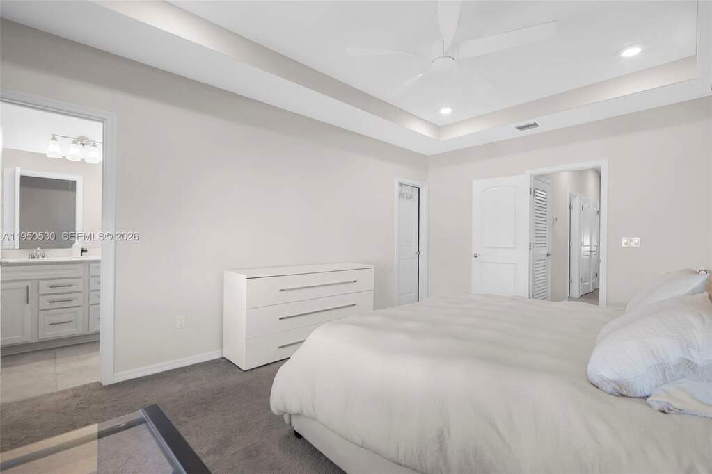 3 Bedroom Villa/Townhouse's Image 16