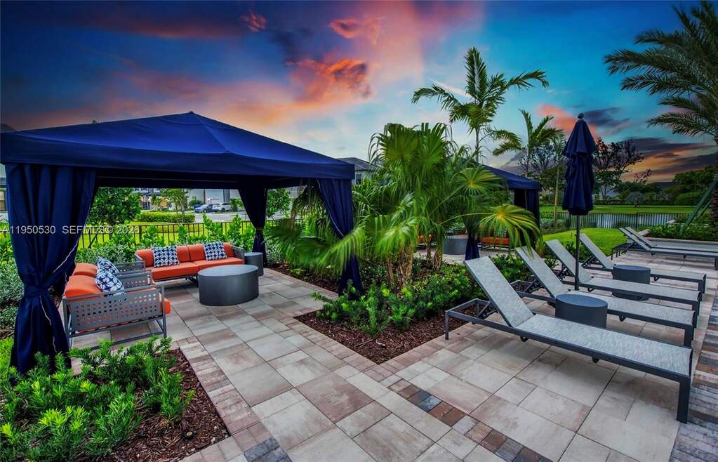 3 Bedroom Villa/Townhouse's Image 26
