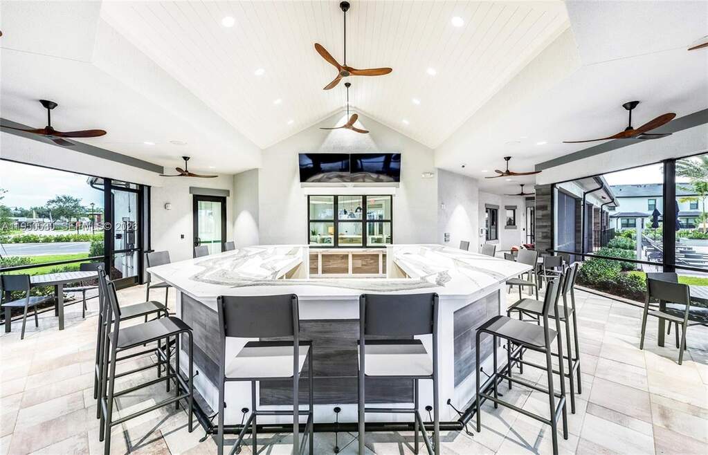 3 Bedroom Villa/Townhouse's Image 28