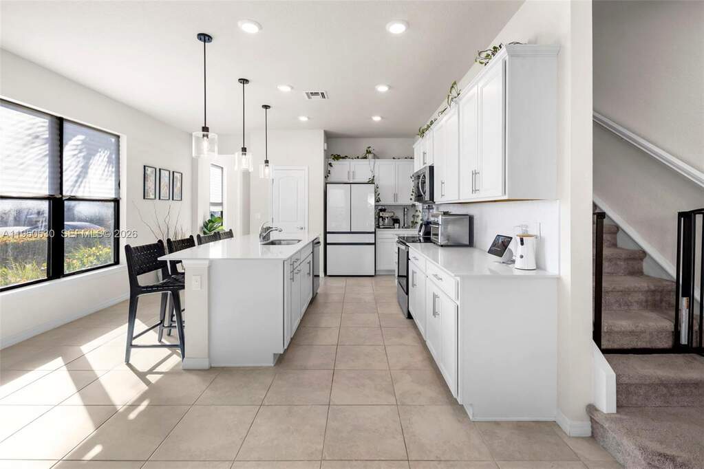 3 Bedroom Villa/Townhouse's Image 5