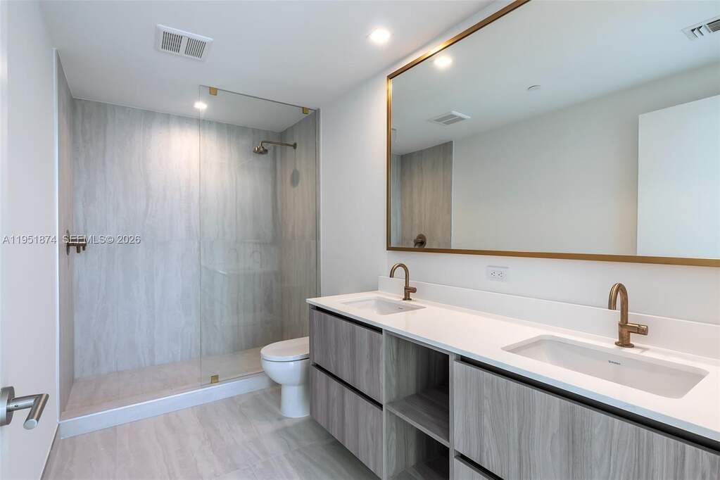 1 Bedroom Apartment/Flat's Image 24